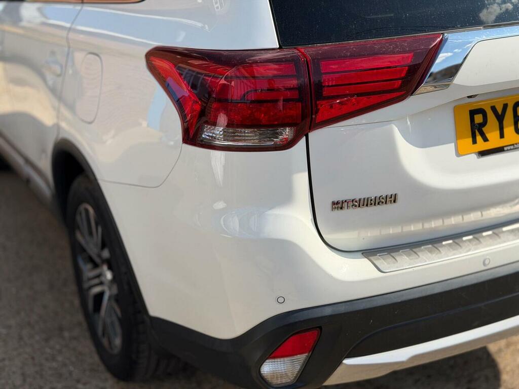 Mitsubishi Outlander 2.0H 12Kwh Gx4h White #7
