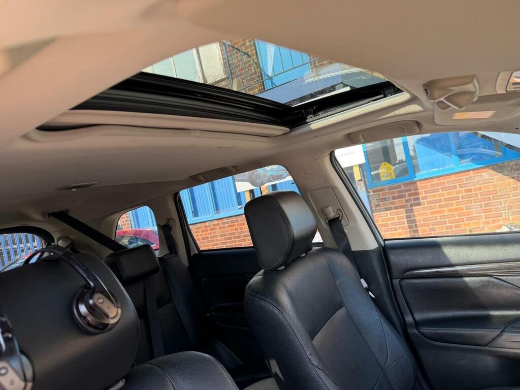 Mitsubishi Outlander 2.0H 12Kwh Gx4h White #37