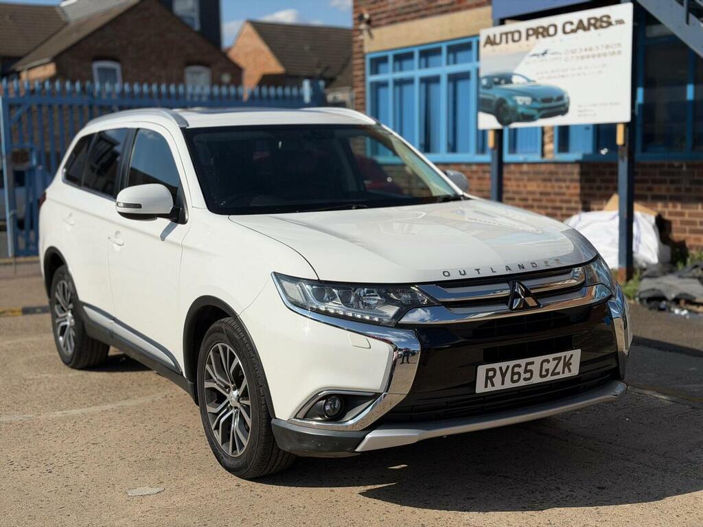 Mitsubishi Outlander 2.2 Di-d Gx4 Suv 4Wd Euro 6 147 P White #2