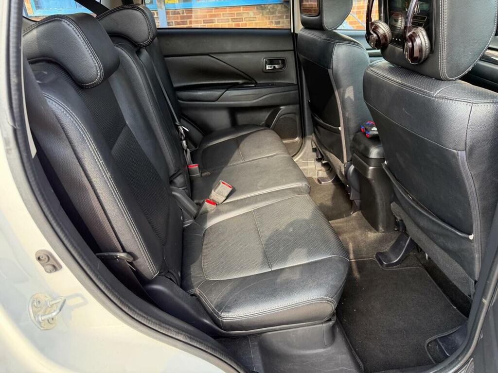 Mitsubishi Outlander 2.0H 12Kwh Gx4h White #17