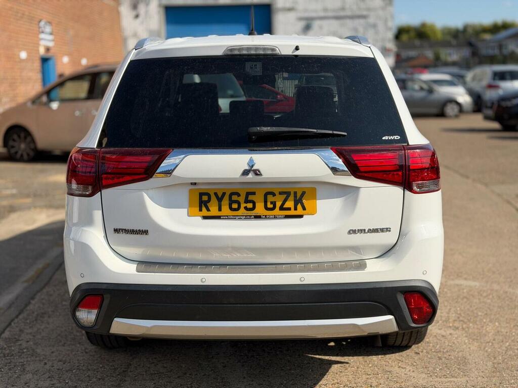 Mitsubishi Outlander 2.2 Di-d Gx4 Suv 4Wd Euro 6 147 P White #5