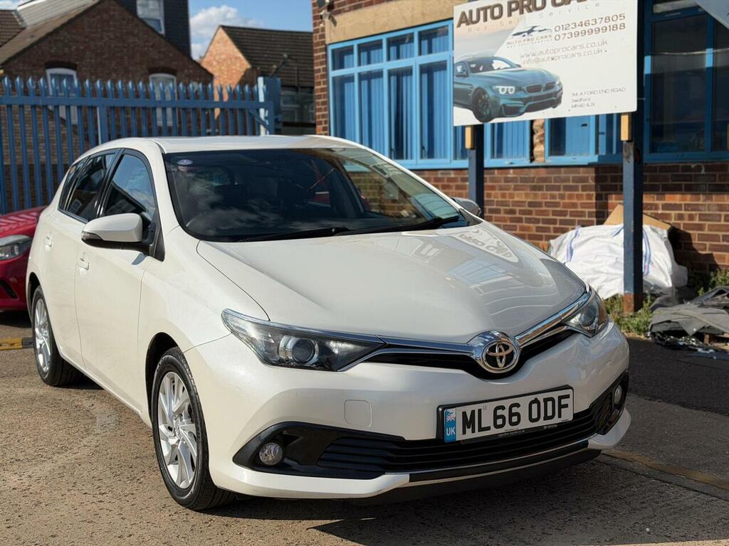 Toyota Auris 1.2 Vvt-i Icon Euro 6 Ss White #2