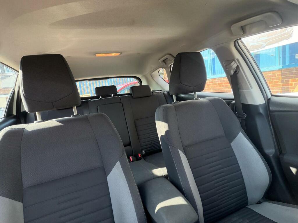 Toyota Auris 1.6 D-4d Icon Brown #44