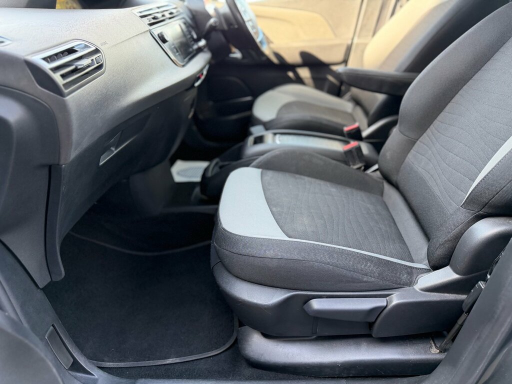 Citroen Grand C4 Picasso Mpv White #23