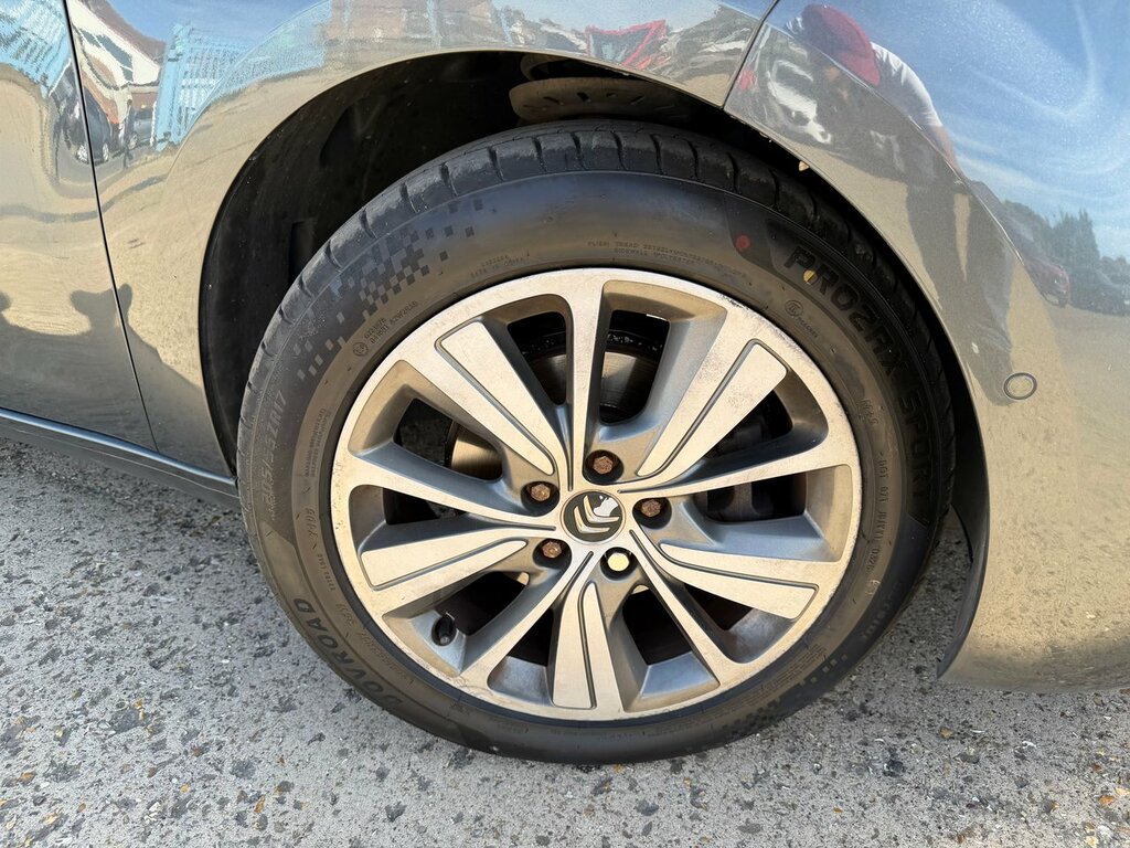 Citroen Grand C4 Picasso Mpv White #44