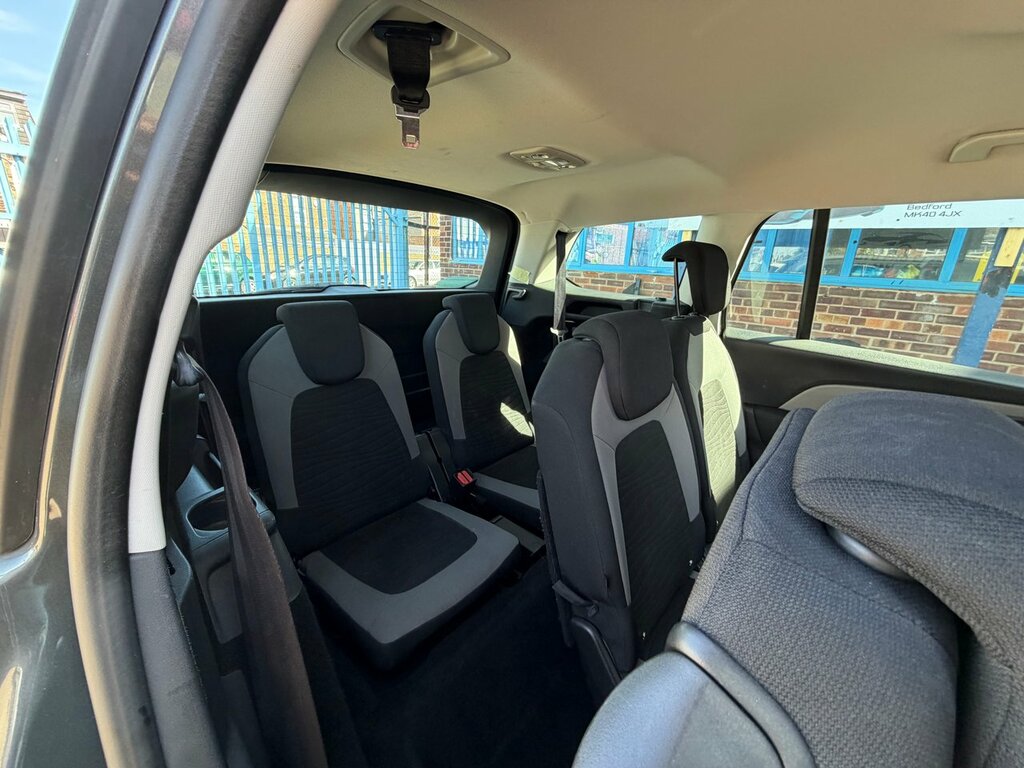 Citroen Grand C4 Picasso Mpv White #30