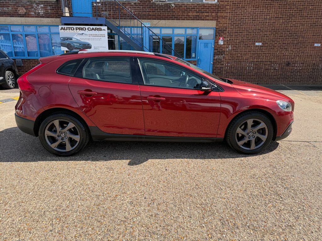 Volvo V40 Cross Country T5 Pro Hatchback Black #19