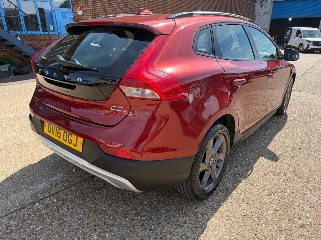 Volvo V40 Cross Country T5 Pro Hatchback Black #18