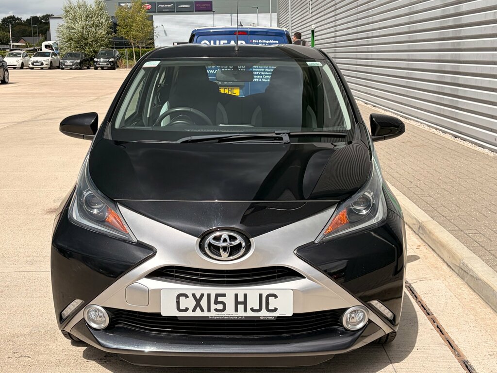 Toyota Aygo 1.0 Vvt-i X-clusiv Hatchback Eur Black #3