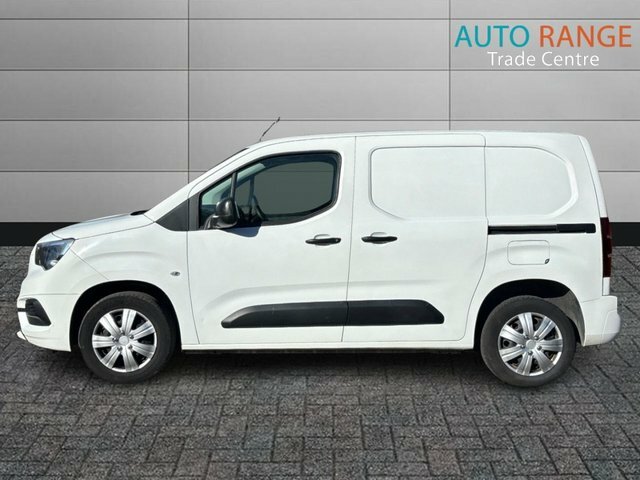 Vauxhall Combo Turbo D 2300 Sportive White #5