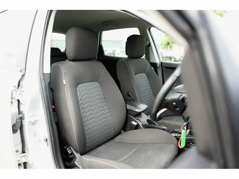 Kia Ceed Crdi 3 Silver #2
