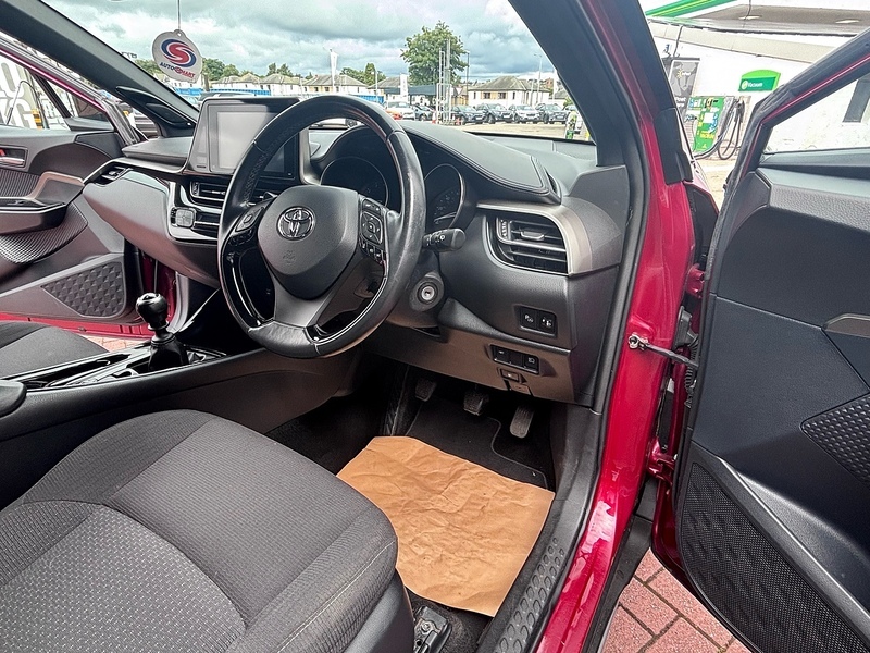 Toyota C-Hr Vvt-i Red Edition - 2018 67 Red #2