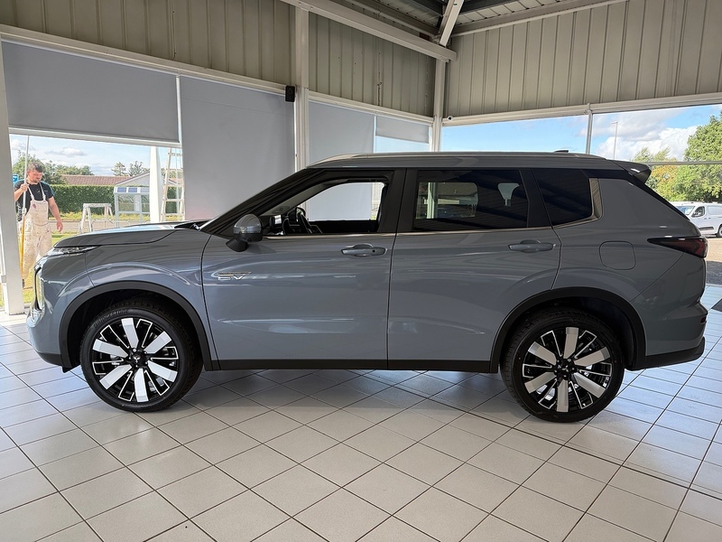 Mitsubishi Outlander Nativa Grey #6