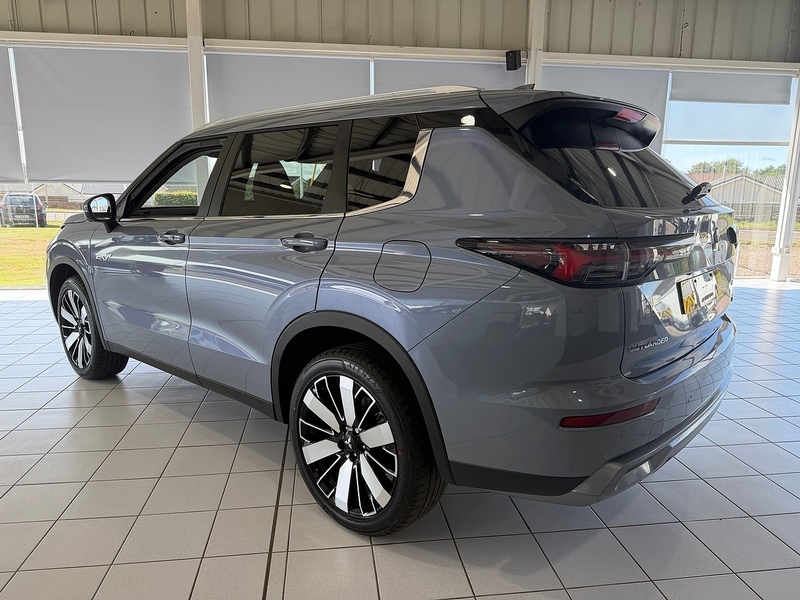 Mitsubishi Outlander Nativa Grey #5