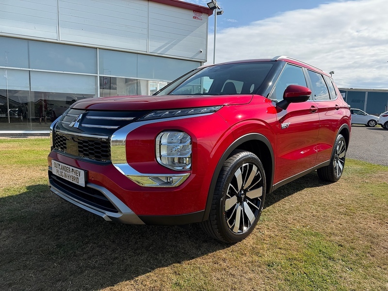 Mitsubishi Outlander Nativa Red