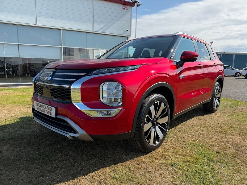 Mitsubishi Outlander Nativa Red #4