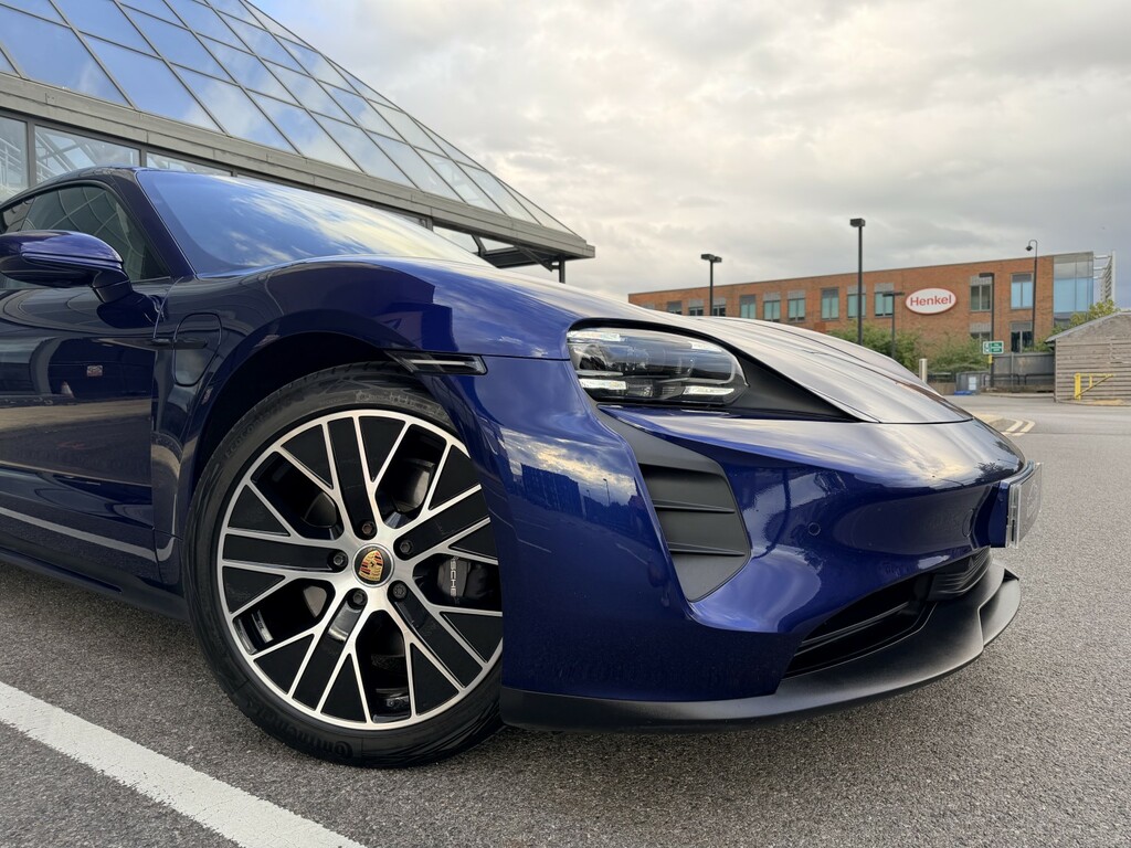 Porsche Taycan Performance Plus 93.4Kwh 2022 SW72DNV Blue #2