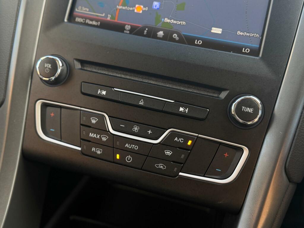 Ford Mondeo 2.0T Ecoboost Titanium Euro 6 Ss Silver #23