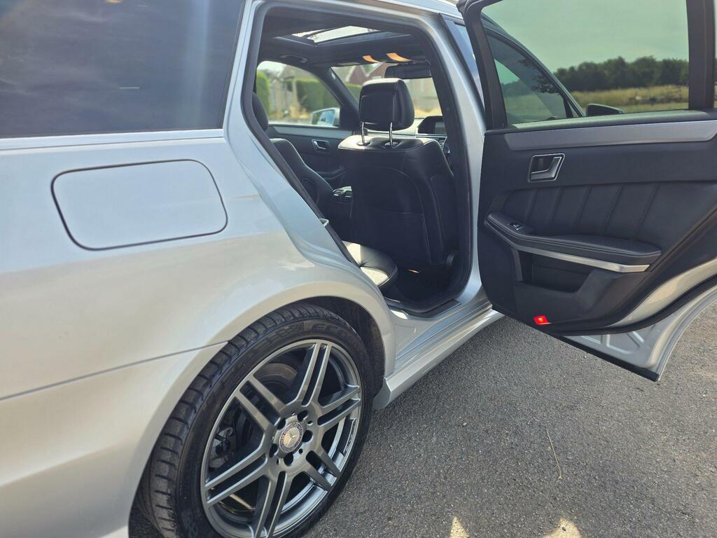 Mercedes-Benz E Class Saloon 2.1 E220 Cdi Amg Sport G-tronic Euro 5 S Black #13