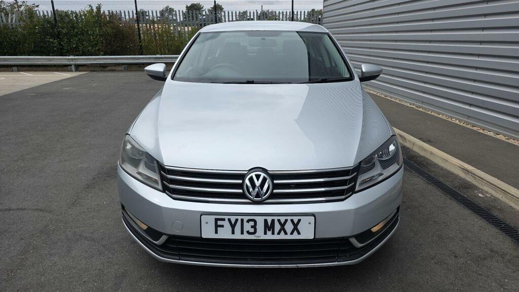 Volkswagen Passat 1.6 Tdi Bluemotion Tech S Euro 5 S S Silver #2