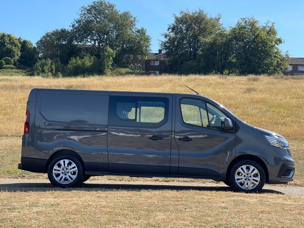 Renault Trafic 2.0 Dci Blue Ll30 Sport Crew Van L2 H1 Euro 6 Ss Grey #3