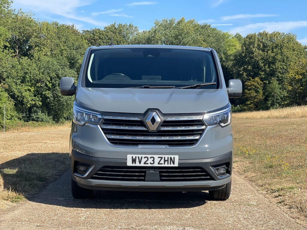 Renault Trafic 2.0 Dci Blue Ll30 Sport Crew Van L2 H1 Euro 6 Ss Grey