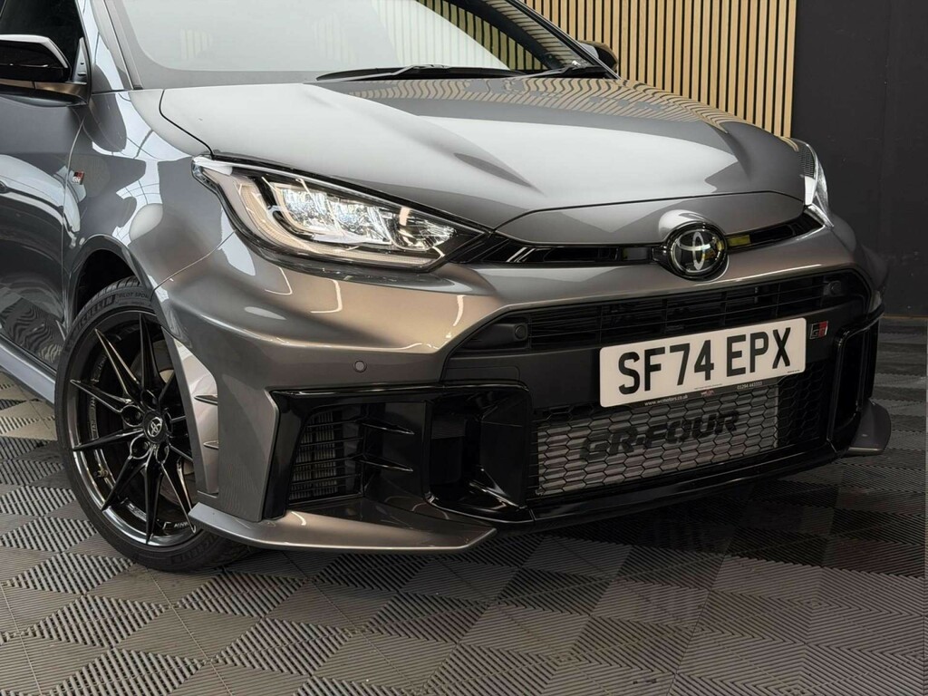 Toyota Yaris Hatchback 1.6 T Gr 202626 Grey #4