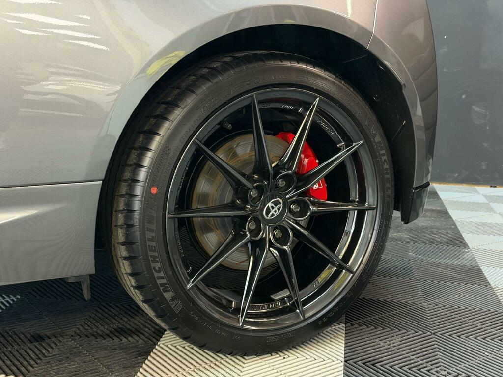 Toyota Yaris Vvt-h Icon Hatchback Grey #16