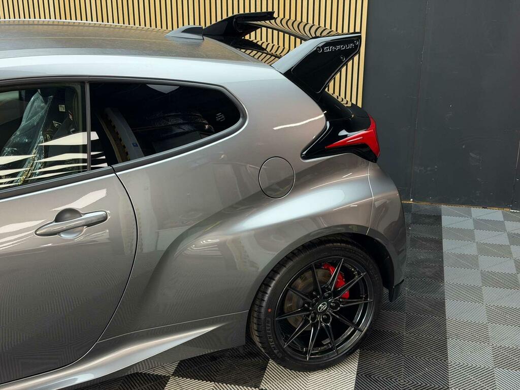 Toyota Yaris Vvt-h Icon Hatchback Grey #29