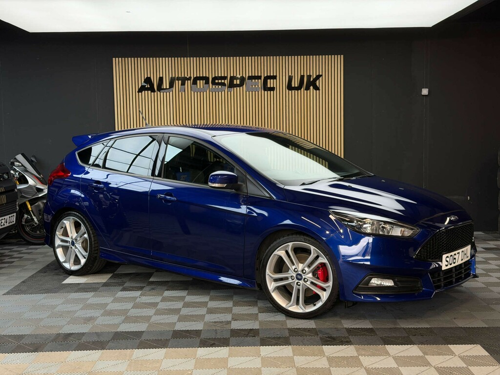 Ford Focus 2.0T Ecoboost St-2 Hatchback Eur Blue