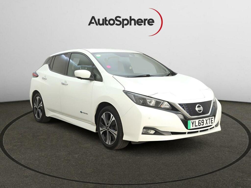 Nissan Leaf Hatchback White