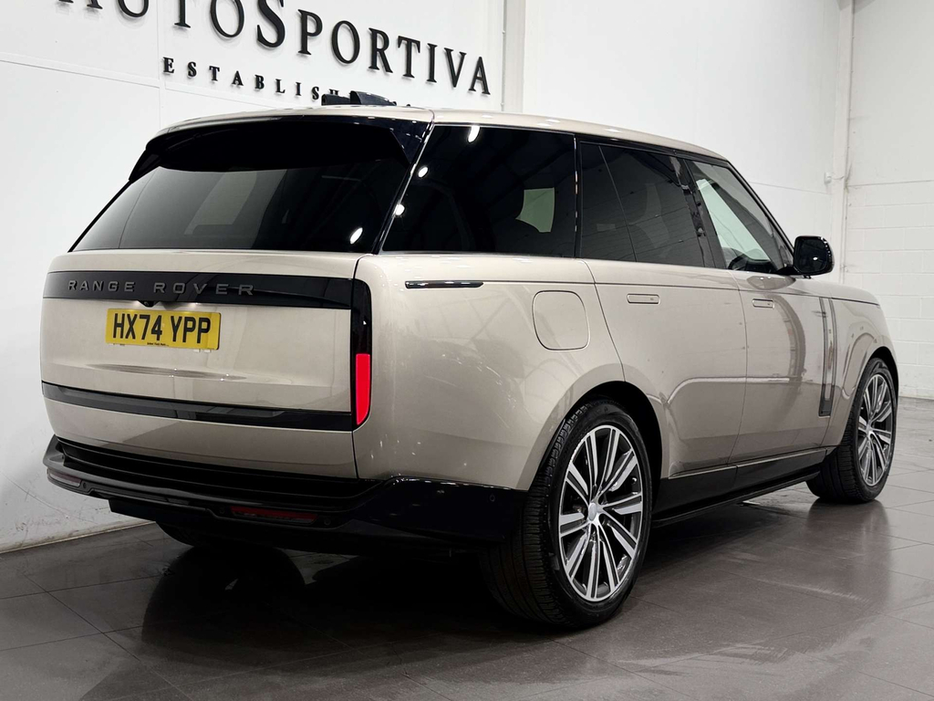 Land Rover Range Rover P550e Autobiography Green #4