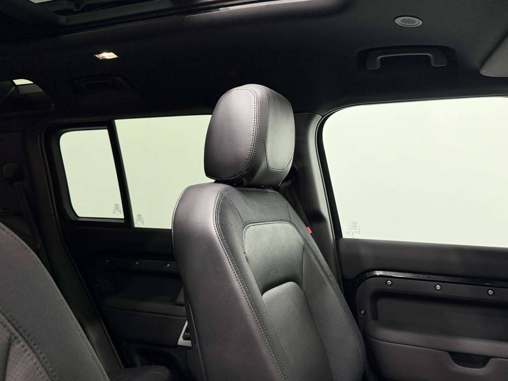 Land Rover Defender Hybrid Grey #37