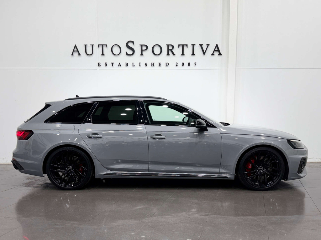 Audi RS4 2.9 L Rs 4 Carbon Black Tfsi 4Wd #4