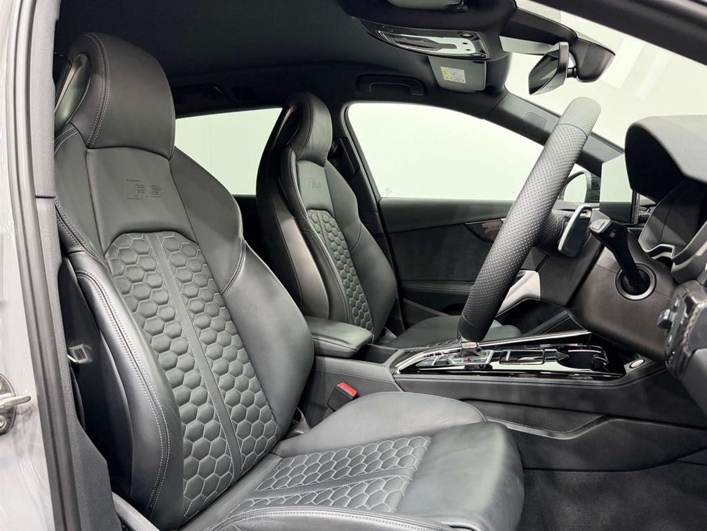 Audi RS4 2.9 L Rs 4 Carbon Black Tfsi 4Wd #2