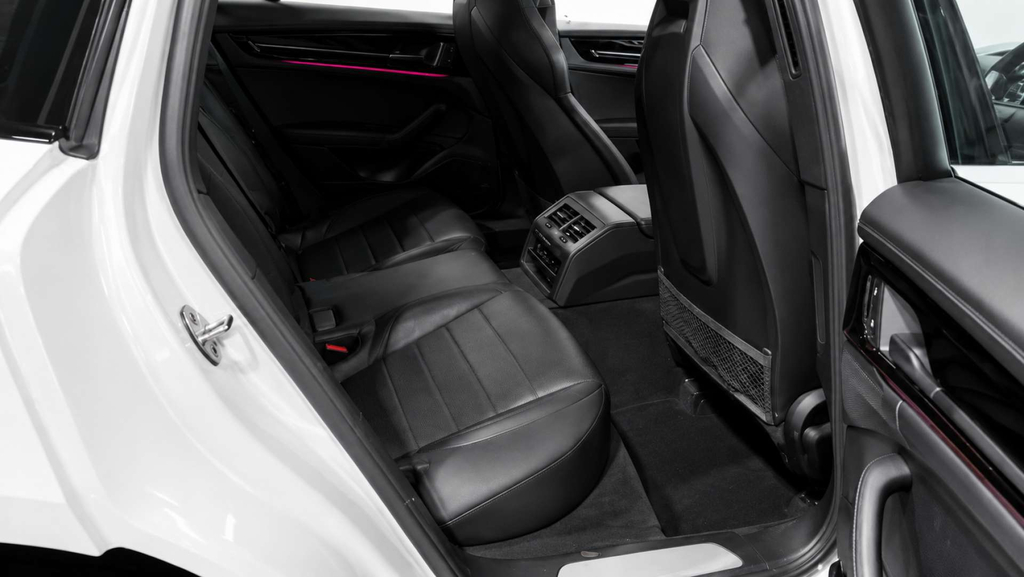Porsche Panamera 2.9 L 4 4Wd  #4