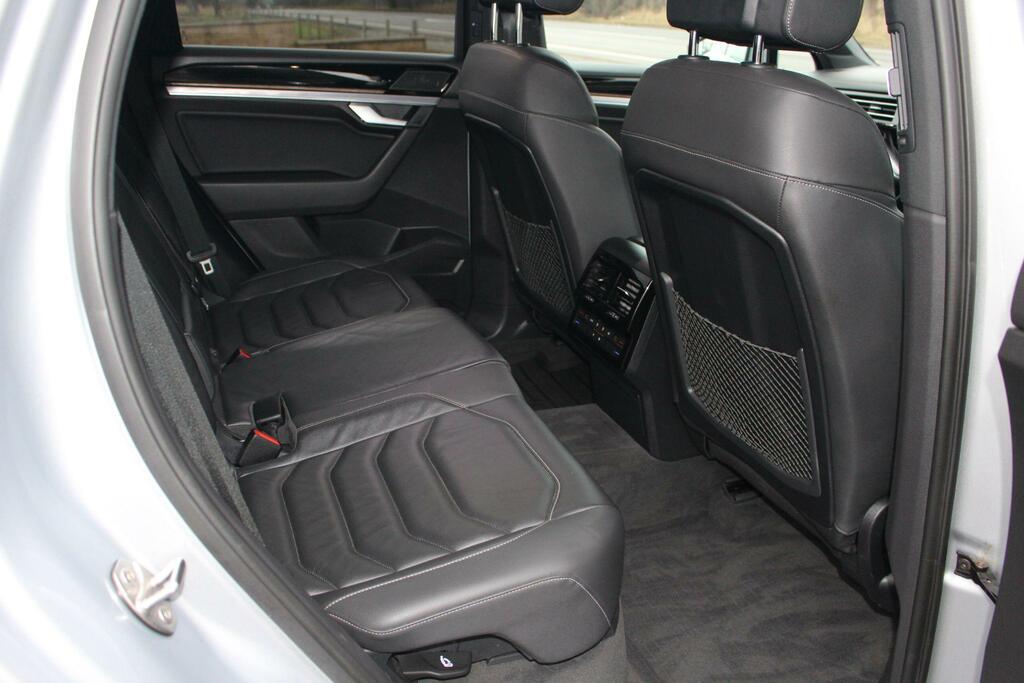 Volkswagen Touareg 3.0 V6 Tdi 4Motion Black Edition Tip White #32