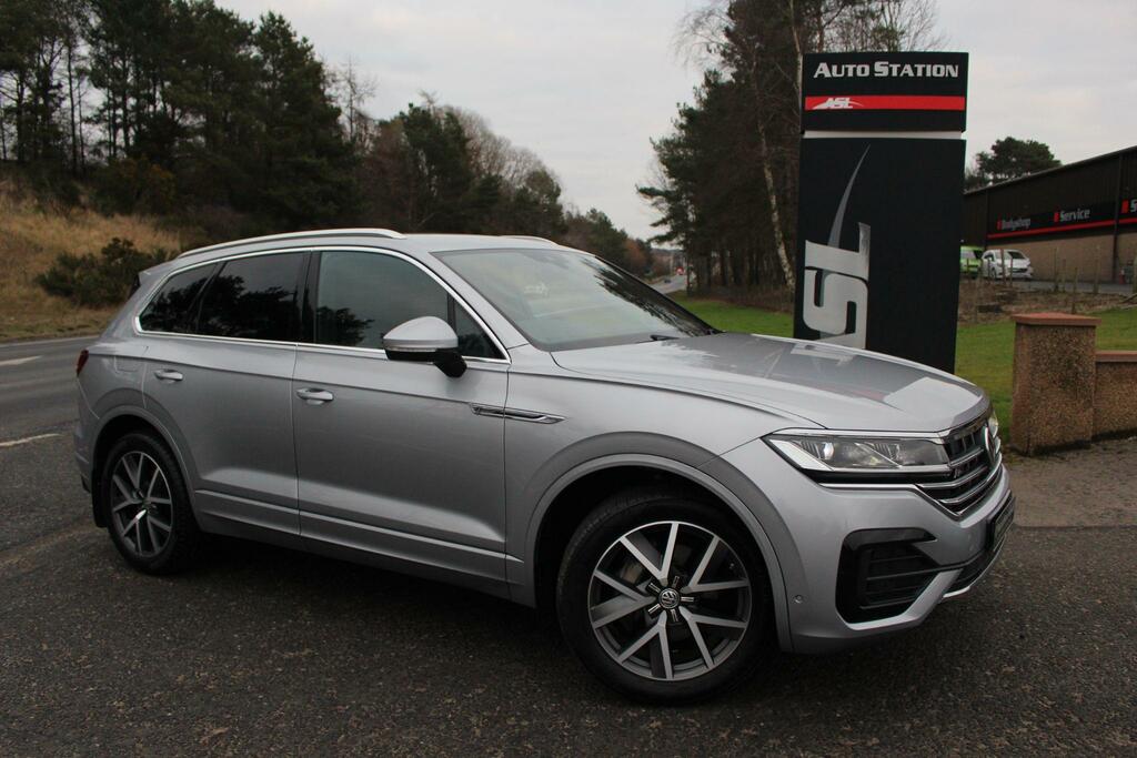 Volkswagen Touareg R-line Tech Silver