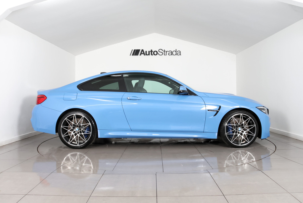 BMW M4 3.0 Competition Coupe Blue #2