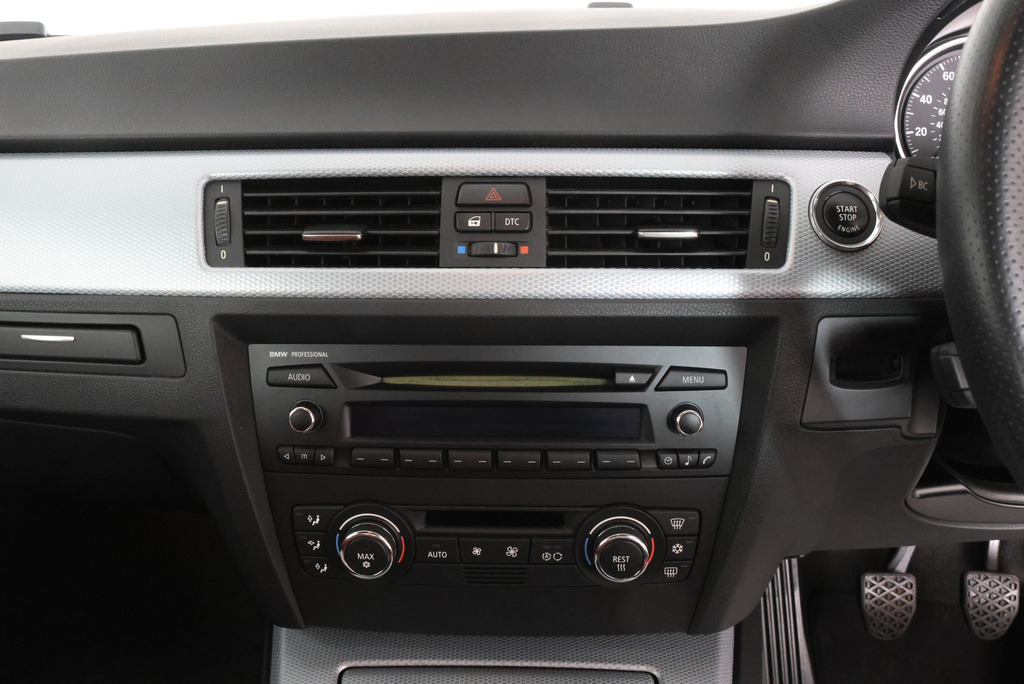 BMW 3 Series 2.0 320D M Sport Euro 5 #24