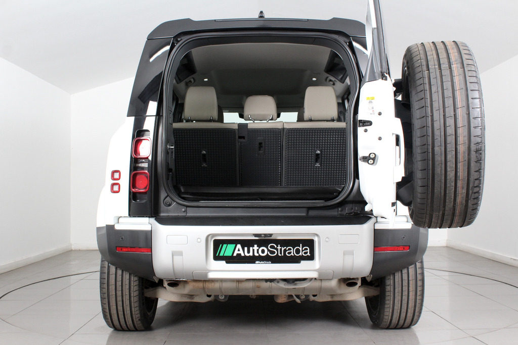 Land Rover Defender 110 2.0 D240 Se 110 6 Seat Black #13