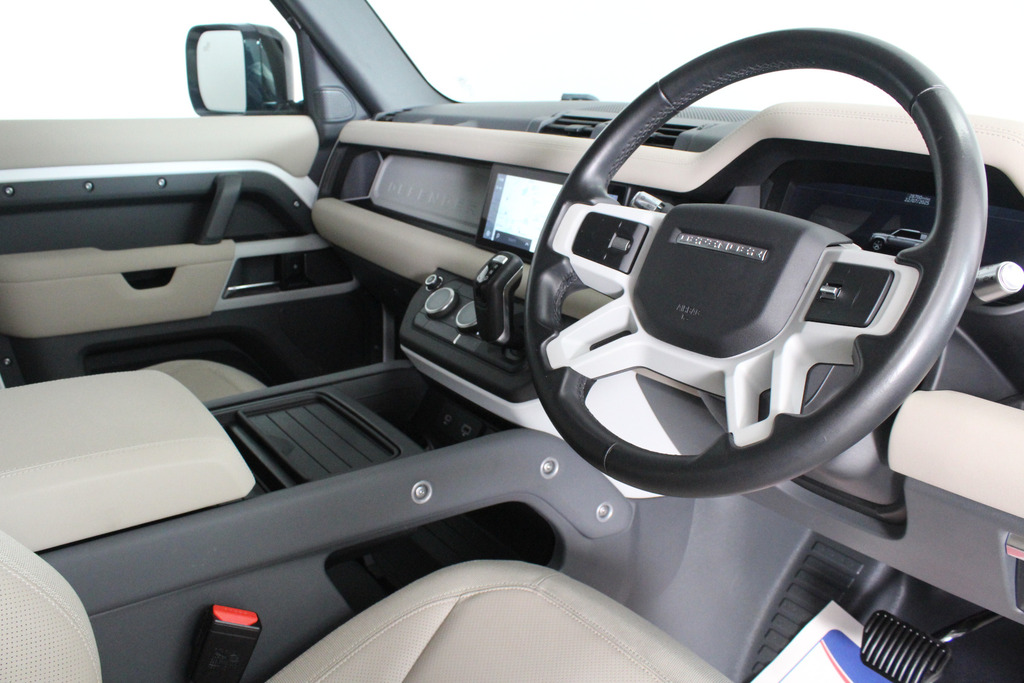 Land Rover Defender 110 3.0 I6 Mhev Se White #2