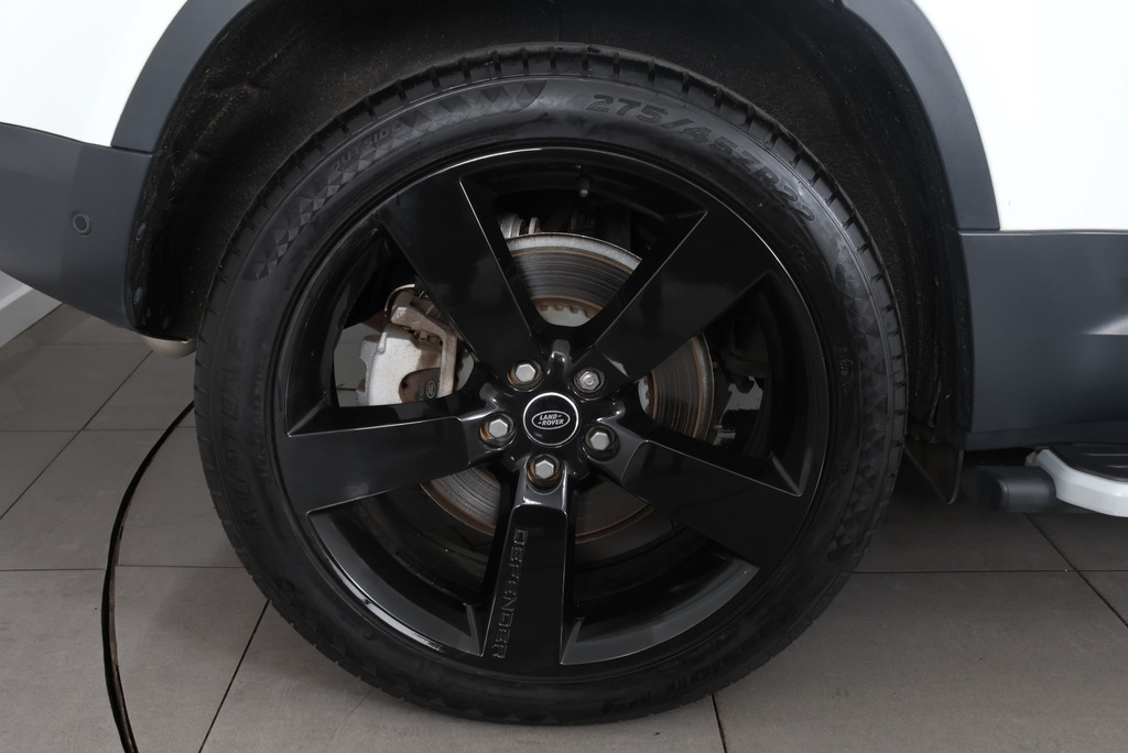 Land Rover Defender 110 2.0 D240 Se 110 6 Seat Black #67