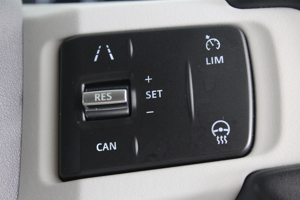 Land Rover Defender 110 2.0 D240 Se 110 6 Seat Black #19