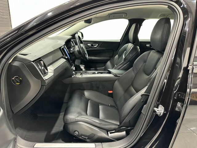 Volvo V60 Cross Country D4 Awd Euro Black #3