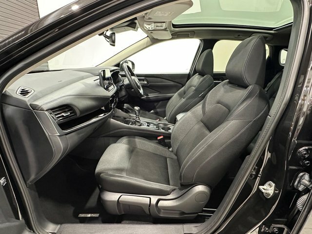Nissan Qashqai Dig-t Mhev Premiere Edition Black #3