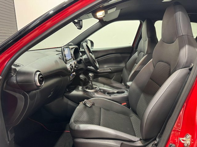 Nissan Juke Dig-t N-connecta Euro 6 Red #2
