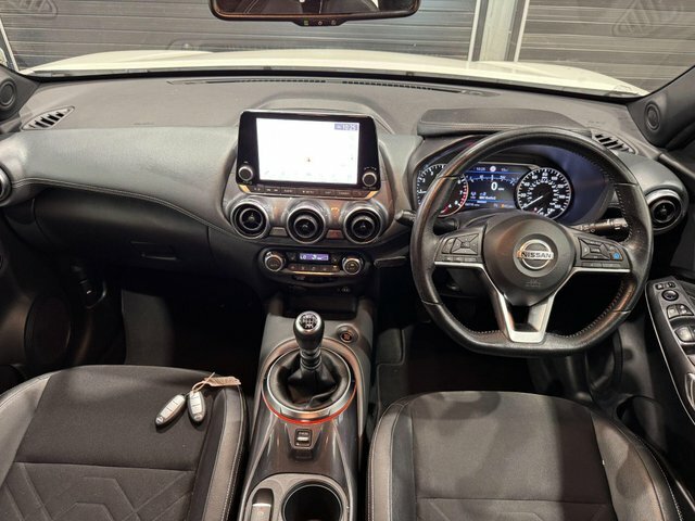 Nissan Juke Dig-t Tekna Euro 6 White #3