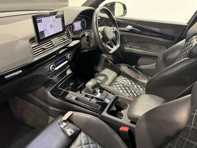 Audi Q5 Tdi 40 Edition 1 Black #4