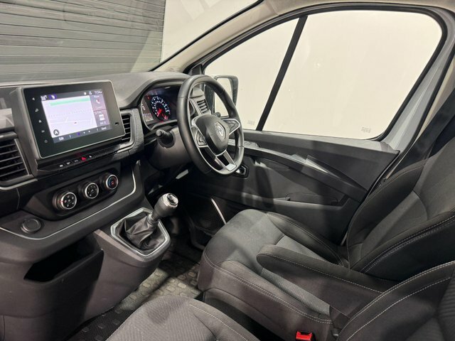 Renault Trafic Dci Sl28 Sport L1 White #3